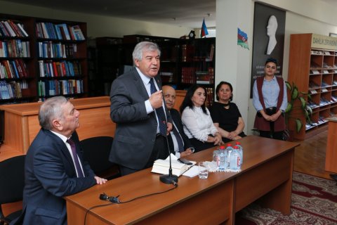 Xalq şairi Sabir Rüstəmxanlı ilə görüş - FOTOLAR