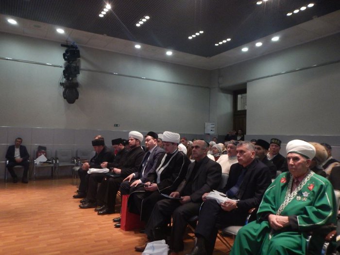 Aİİ-nin rektoru Rusiyada beynəlxalq konfransda çıxış edib
