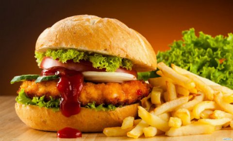 "Fast food" psixi xəstəliklərə səbəb olur — Alimlərdən açıqlama
