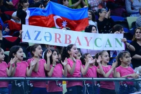 Azərbaycanlı qızlardan möhtəşəm himn ifası - Video