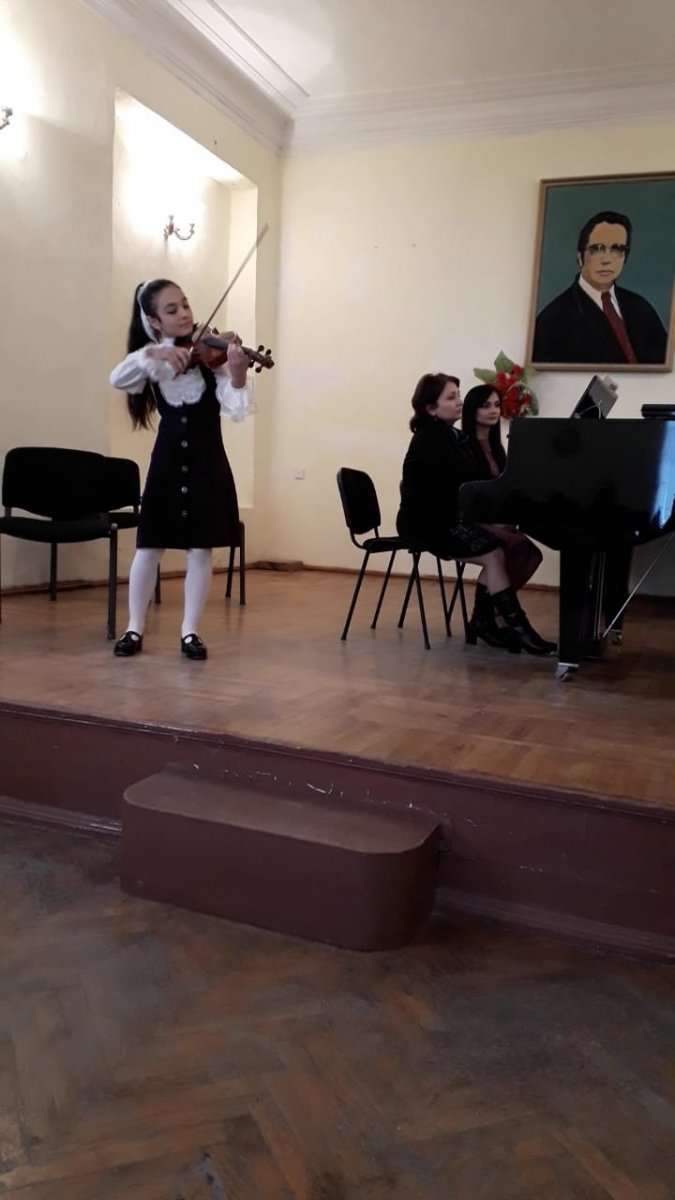 Xırdalan şəhər 11 illik musiqi məktəbinin şagirdləri  konsert proqramı ilə çıxış edib