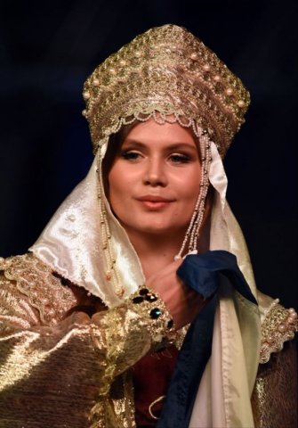 Erməni model Türkiyədə dünya gözəli seçildi