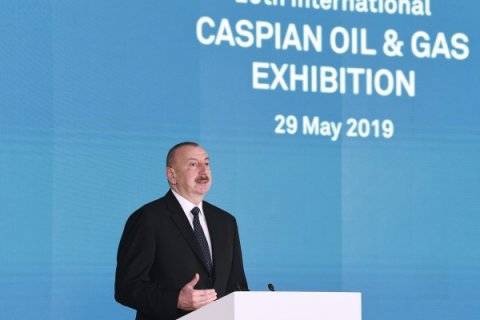 İlham Əliyev “Xəzər Neft və Qaz-2019” sərginin açılışında
