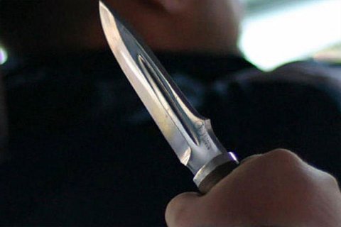 Abşeronda 30 yaşlı kişi ürəyindən bıçaqlanıb