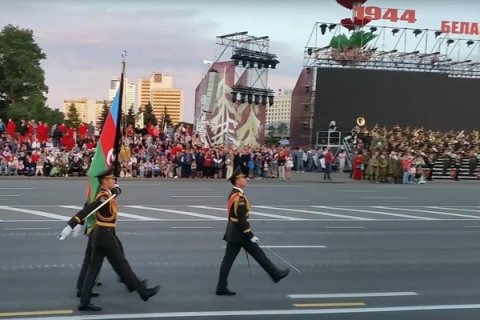 Azərbaycan hərbçiləri Minskdəki hərbi paradda 
