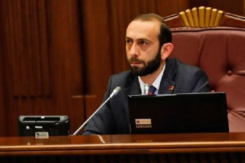“Bizə təzyiq etməyin, altından qalxa bilmərik…” Ermənistan parlamentinin spikeri Vaşinqtonda YALVARDI