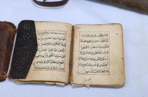 Türkiyədə 1000 illik əlyazma Quran tapılıb - ŞƏKİLLƏR