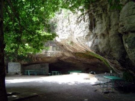 Yaponlar Damcılı mağarasında tədqiqat aparacaq