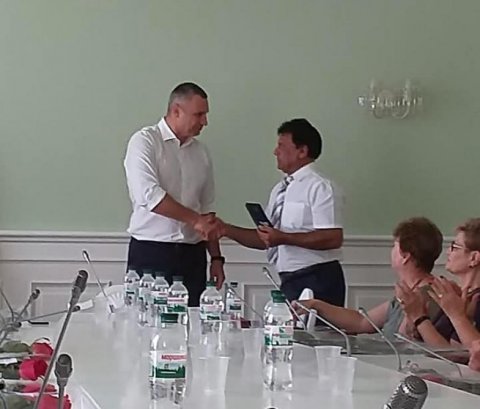 Ukraynada soydaşımız dövlət ordeni ilə təltif edildi