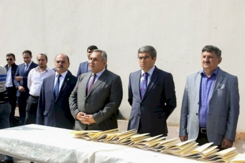 Azərbaycanda 50 nəfərə pulsuz maşın verildi - ŞƏKİLLƏR