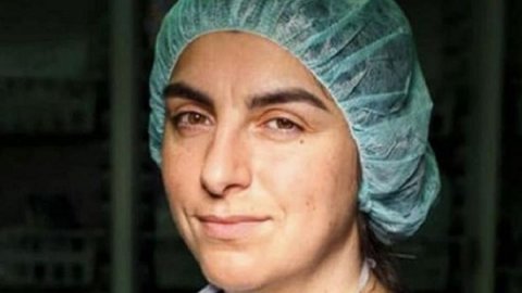 Dünya bu türk qadından danışır – Atası öldükdən sonra Avropada bir ilki gerçəkləşdirdi