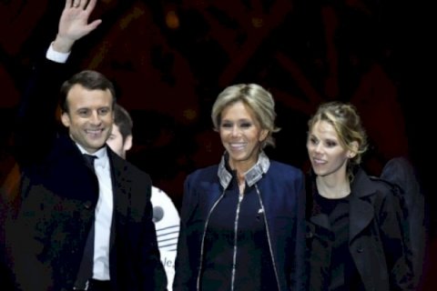 Azərbaycanlı müğənni Fransa prezidentinin ögey qızını şantaj etdi - Şəkil