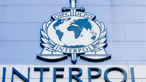 İnterpol 38 yaşlı azərbaycanlını beynəlxalq axtarışa verdi