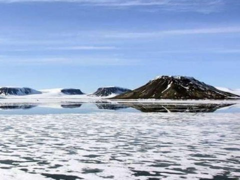 Rusiya Arktikada beş yeni ada aşkar edib