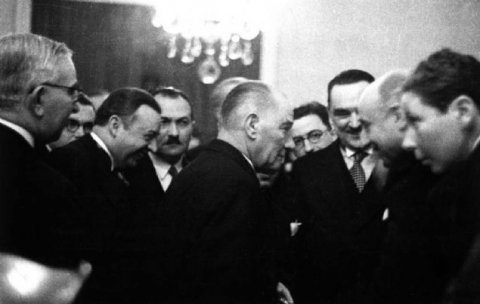 Atatürkün ilk dəfə yayımlanan ŞƏKİLLƏRİ