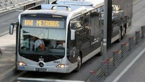 Bakıda metrobuslar fəaliyyətə başlaya bilər - YENİLİK