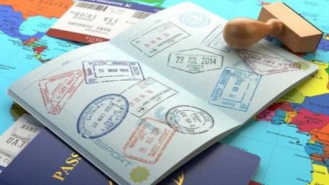 Xarici pasportlarla bağlı YENİ QANUN