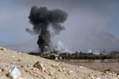 Terrorçular Suriyada neft anbarlarına hücum ediblər
