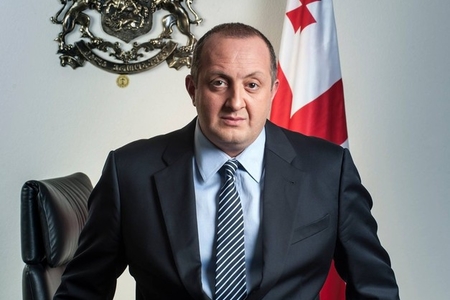 Gürcüstanın sabiq prezidenti fəal siyasətə qayıtdı