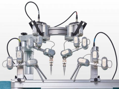 Alimlər diametri 0.3 mm-dək olan damarları tikə bilən robot hazırlayıblar