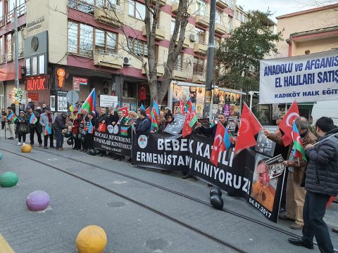 İstanbulda Xocalı soyqırımı ilə bağlı yürüş keçirilib- ŞƏKİLLƏR