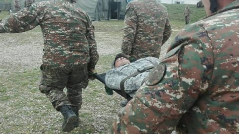 KİV: Ermənistan ordusunda koronavirus kütləvi şəkildə yayılıb