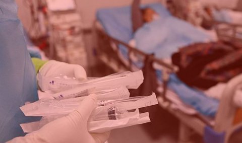 Eyni ailədən 14 nəfərin koronavirus testi pozitiv çıxdı