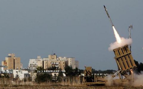 İsrail Suriya paytaxtına raket zərbəsi endirdi