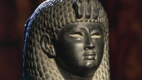 Alimlər Kleopatranın məzarının tapıldığını iddia edir