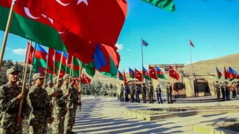 Ehtiyatda olan zabit: "Onlar Azərbaycan Ordusunu zəiflətmək istəyirlər”