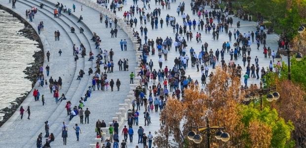 Azərbaycanda əhalinin sayı ilbəil azalacaq