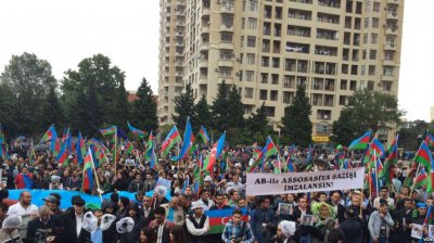 "Sumqayıt-Bakı yolunda təmir adı ilə tıxac yaradılıb" 