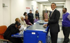 Barak Obama prezident seçkilərində səs verdi