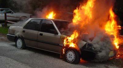 Bakıda "Mercedes" yandı