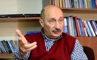 "Arif Rəhimzadənin özünü türk hesab etməmək hüququ var" 