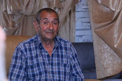 "O vaxt "əmi" dedin, bu vaxt "utanmaz", incidiyim söz könlümdə qalıbdı"