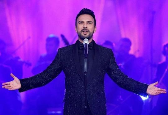 Tarkan həyat yoldaşına görə bu şəklini sildi 