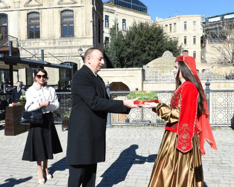 Prezident və xanımı Novruz şənliyində iştirak edib