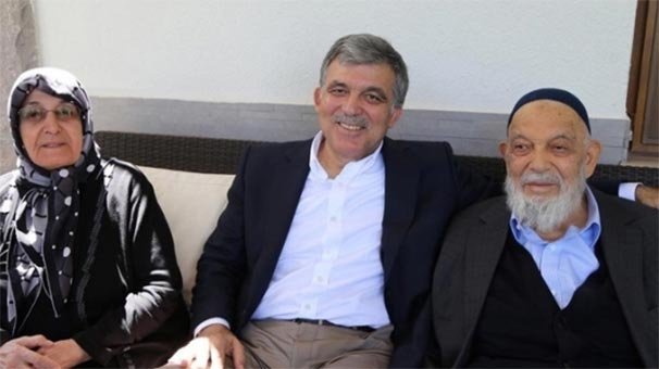 Abdullah Gül atasını itirdi
