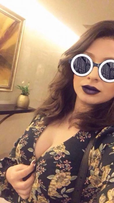 Azərbaycanlı cazibədar aparıcı Dubaya getdi
