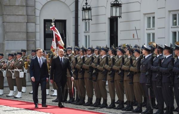 Azərbaycan Prezidenti Polşadadır 