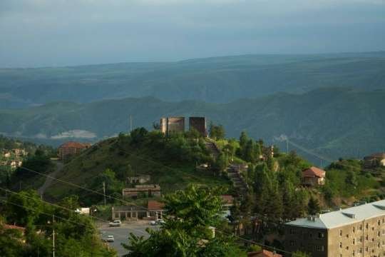 Bu badələri də içək Laçının sağlığına...