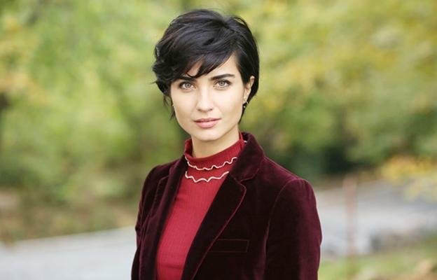 Tuba Büyüküstün 