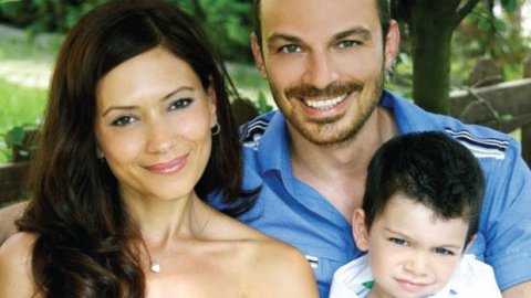 Məşhur aparıcının xanımı Bodrumda güllələndi Məşhur aparıcının xanımı Bodrumda güllələndi