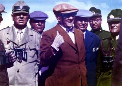 Atatürk şalvarlarının paçasını niyə geniş tikdirirdi? 