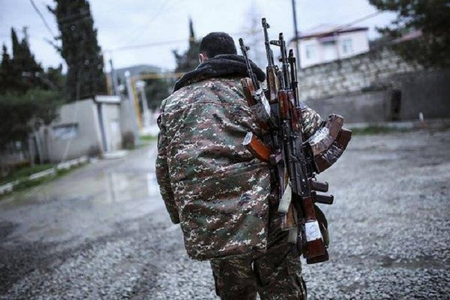 Ermənistan ordusunun daha 3 hərbçisi fərarilik edib