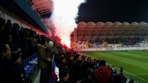 Azarkeşlər Qarabağ stadionunu partlatdılar