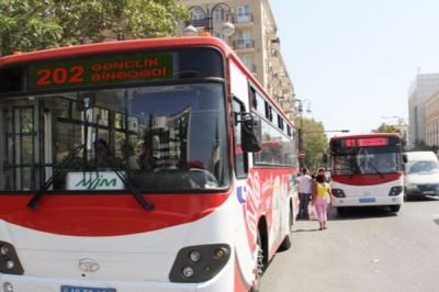 Bakıda marşrut avtobusu ağır qəza törətdi:- ÖLƏN VAR