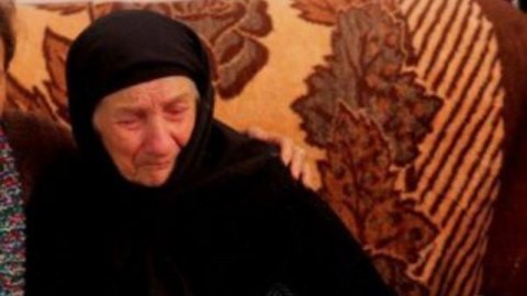 104 yaşlı çeçen qadını Kərbala adıyla Goranboya göndərdilər, küçədə tapıldı… 