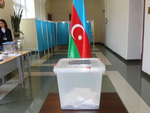 Azərbaycan prezidentini seçir